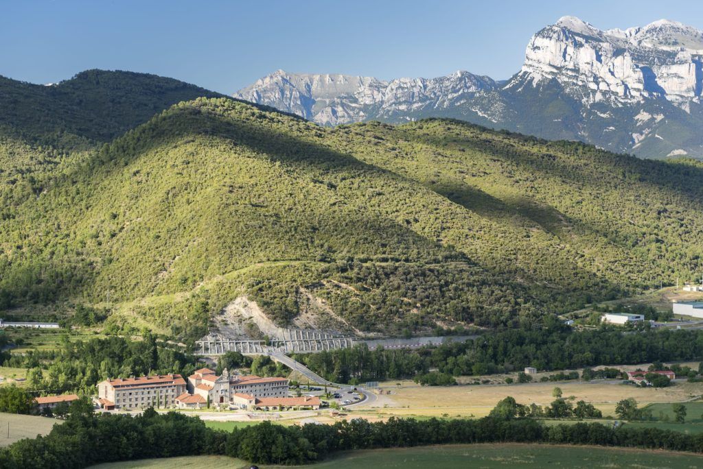 Viaje con amigas rutas senderistas hotel Barceló Monasterio de Boltaña (Huesca)
