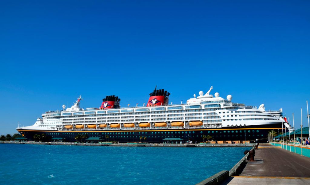 Barco de Disney Cruise Line en Bahamas