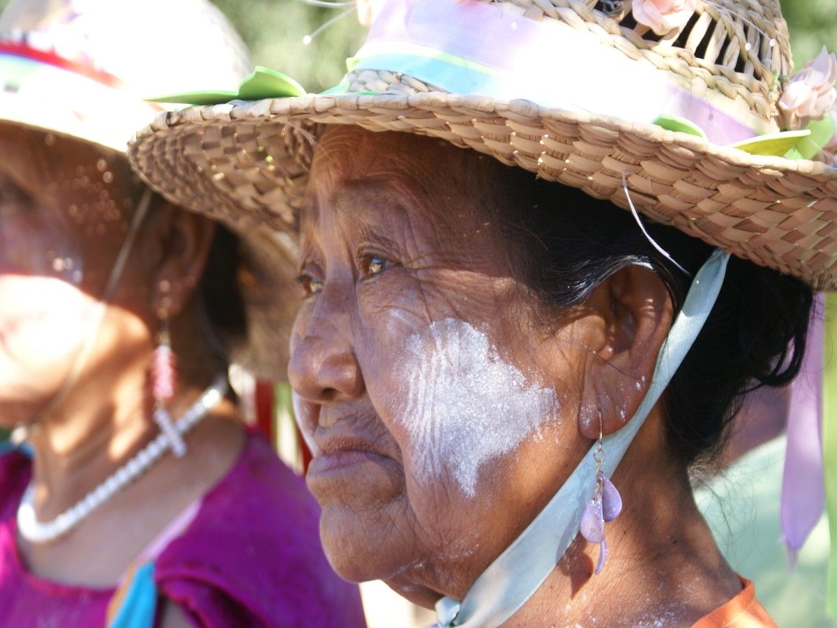 mujeres turismo paraguay guarani