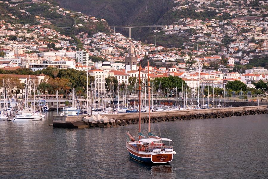 Fachada marítima de Funchal.