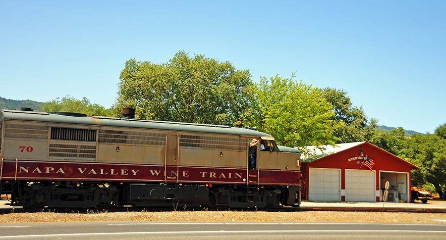 El Tren del vino es una forma segura de visitar las bodegas en Napa Valley. 