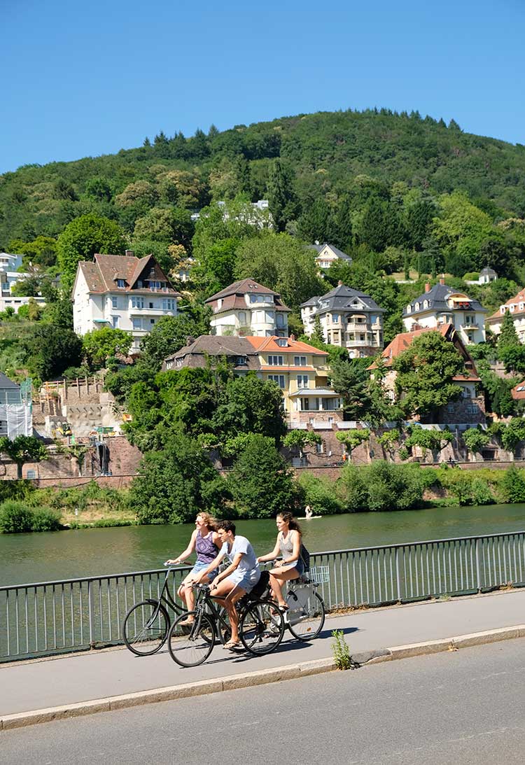 rio neckar, Heidelberg en bicicleta, viajar sola Alemania