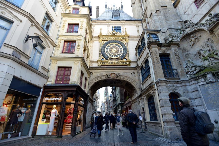 
Torre del Reloj de Rouen, inspiradora de varios lienzos impresionistas.