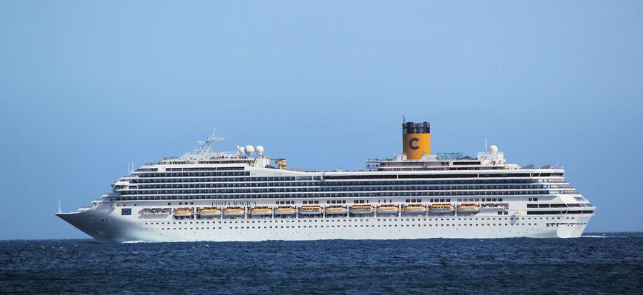 Barco de Costa Cruceros