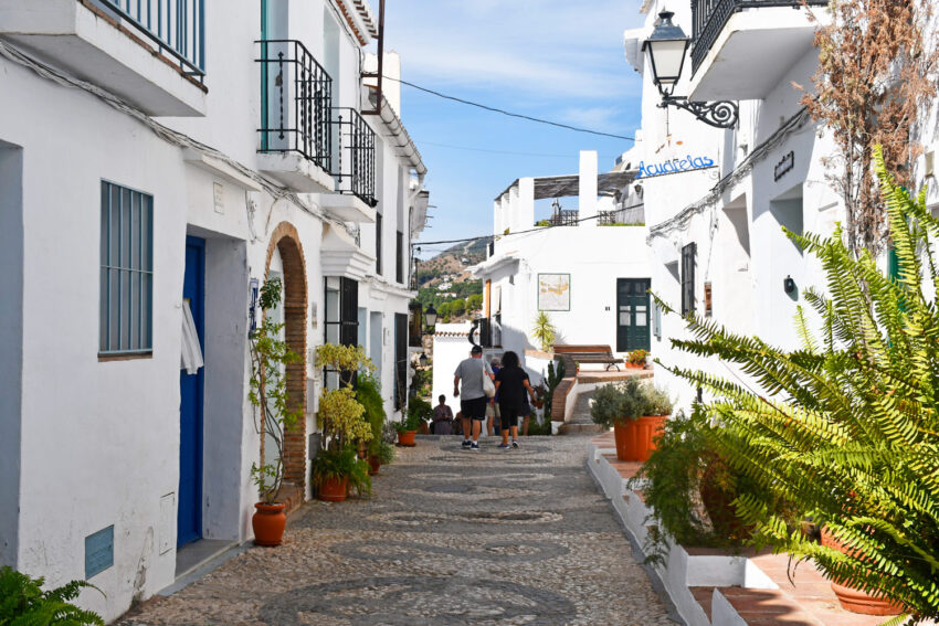 Calle del Barrio Alto de Frigiliana.