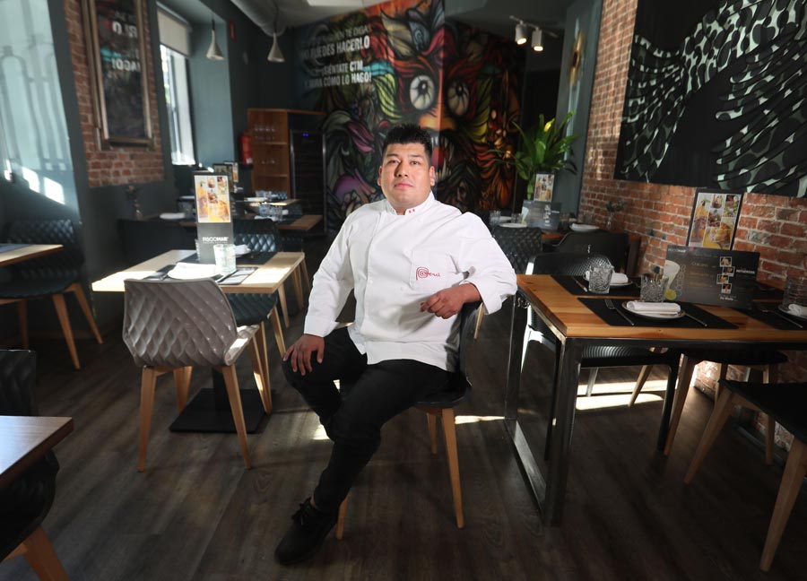 Chef Jhosef Arias Salinas propietario de restaurantes peruanos en Madrid