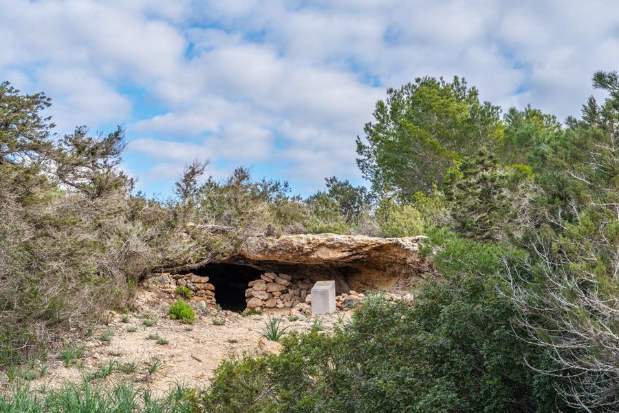 Cueva donde se refugio Rafael Alberti en Ibiza