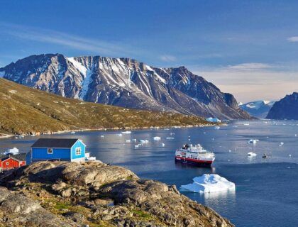El Hurtigruten o Expreso del Litoral en su ruta costera