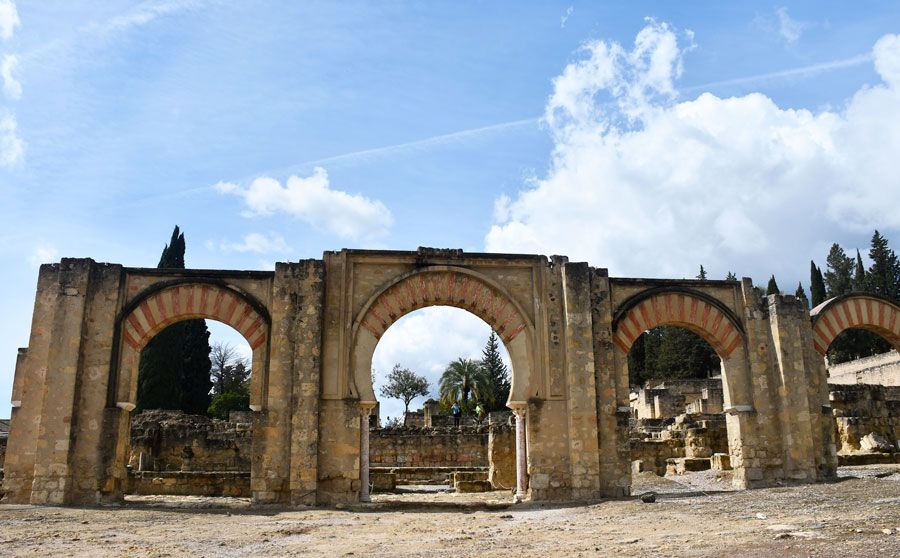 Arcos en pie de lo que fue el gran pórtico de entrada a Medina Azahara