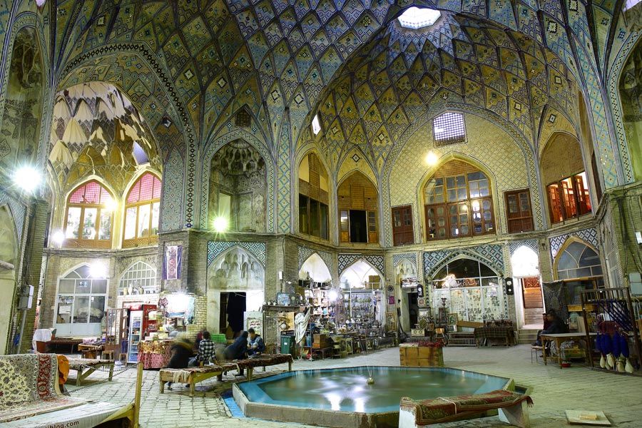 Interior del Bazar de Kashan, en Irán.