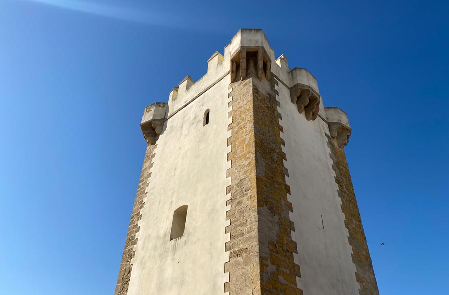 Torre de Guzmán el Bueno en Conil de la Frontera