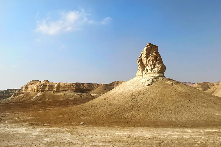 Montañas del desierto de Judea con formas curiosas.