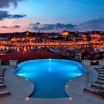 Vistas de Oporto desde la piscina del hotel The Yeatman
