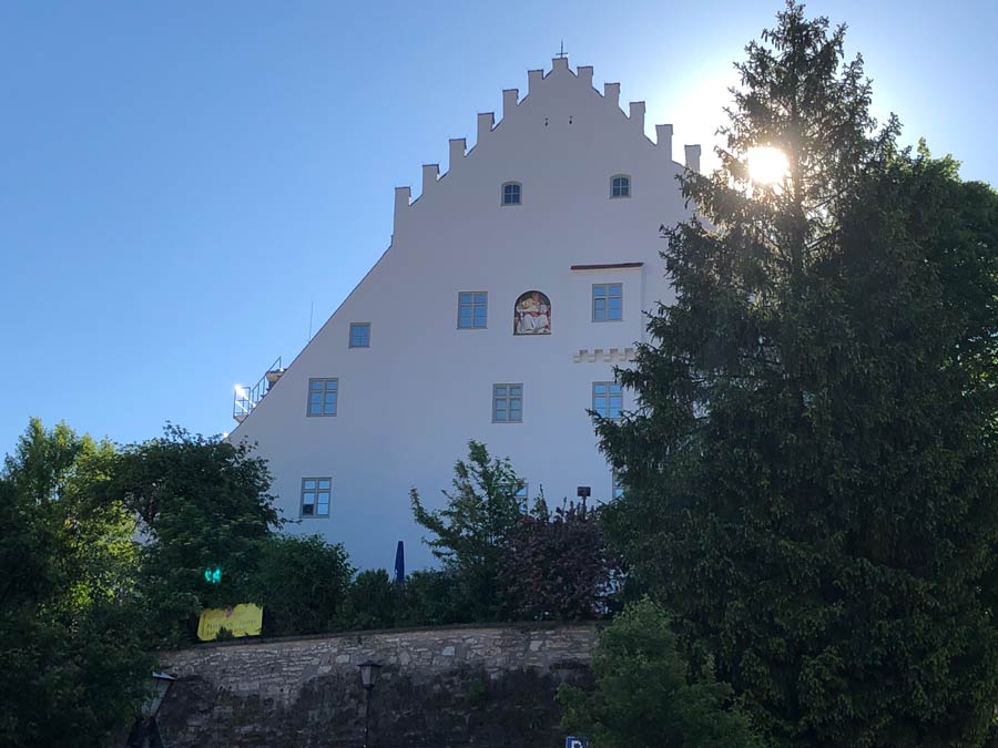El castillo de Murnau o Schlossmuseum alberga una selección de obras de Der Blaue Reiter.