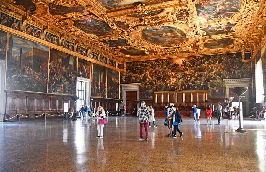 interior del palacio ducal de Venecia
