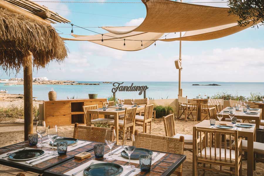 Fandango, restaurante con vistas al mar en Formentera