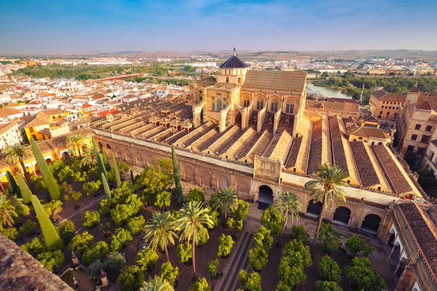 Tejado de la mezquita de Córdoba y Patio de los Naranjos