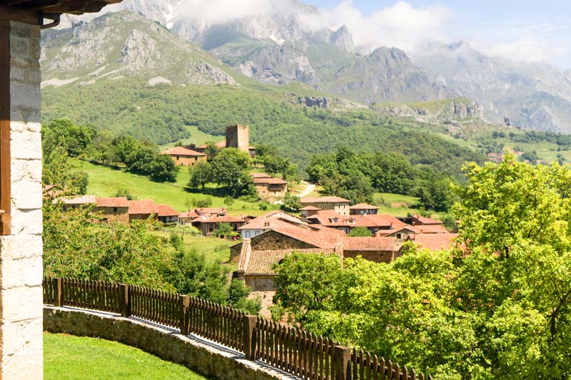 Mogroviejo, uno de los pueblos más bonitos de Cantabria.