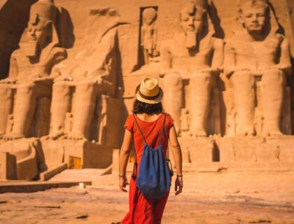 Mujer en Abu Simbel