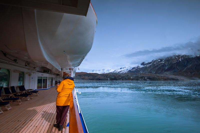 Barco de cruceros por Glacier Bay, en Alaska. 