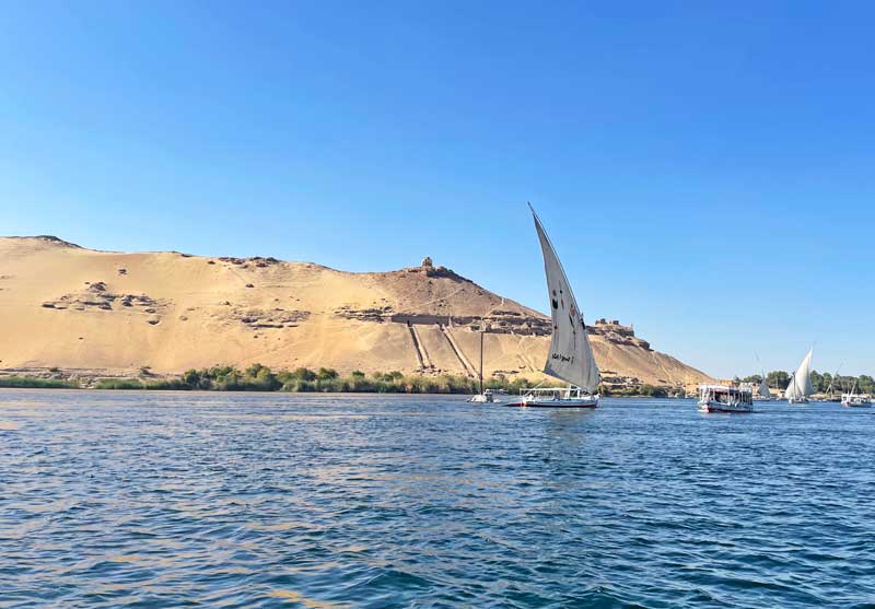 Faluca en el Nilo en Asuán