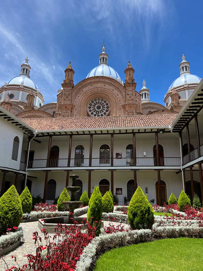 La catedral de la Inmaculada de Cuenca desde el Seminario de San Luis.