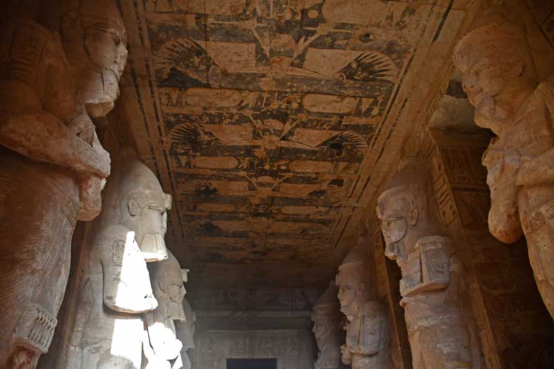 Interior del templo de Abu Simbel. 