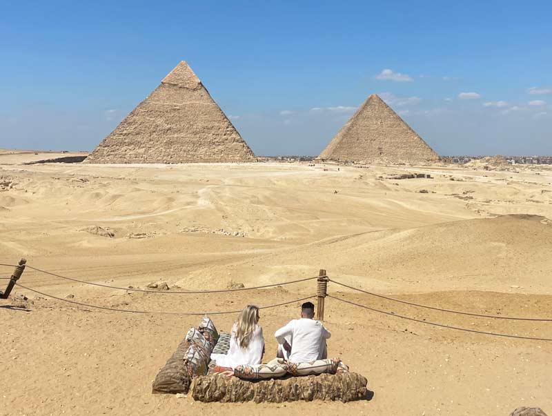 Las pirámides desde 9 Pyramids Lounge