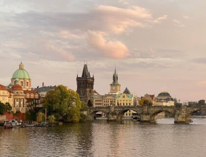 Praga en otoño se viste de romanticismo.