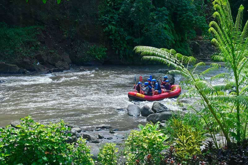 rafting en el río Ayung en Bali