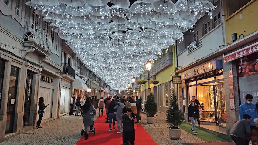 Esta calle de Águeda fue considerada la calle navideña más bonita del mundo.