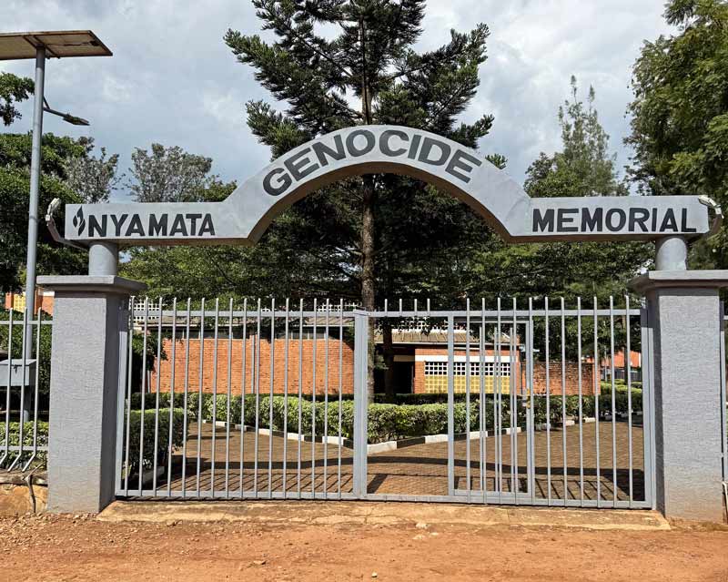 Entrada del Centro Memorial de Genocidio en Kigali.