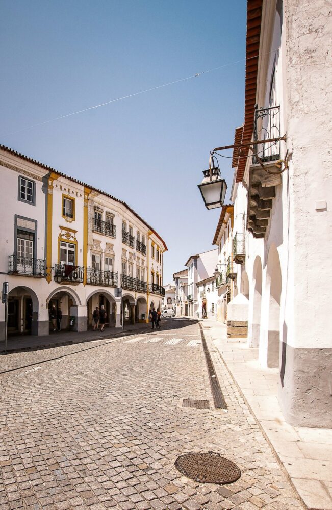 Calle de Évora