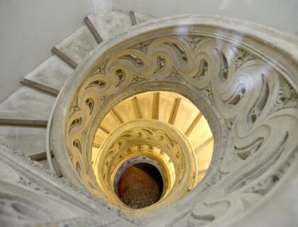 Escalera de caracol de la catedral de Pamplona