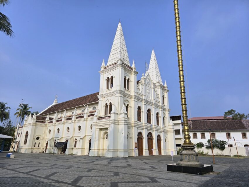 Basílica de Santa Cruz, en Kochi, Kerala