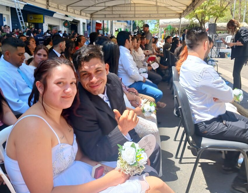 Boda comunitaria en Asunción, Paraguay.